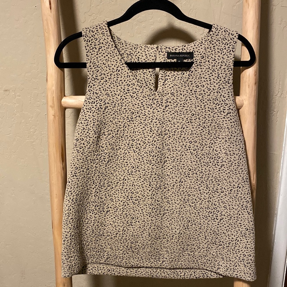 NWT Banana Republic beige with black print top